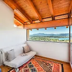 Βίλα Vittoria By Whale Homes *