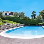 Vittoria By Whale Homes *